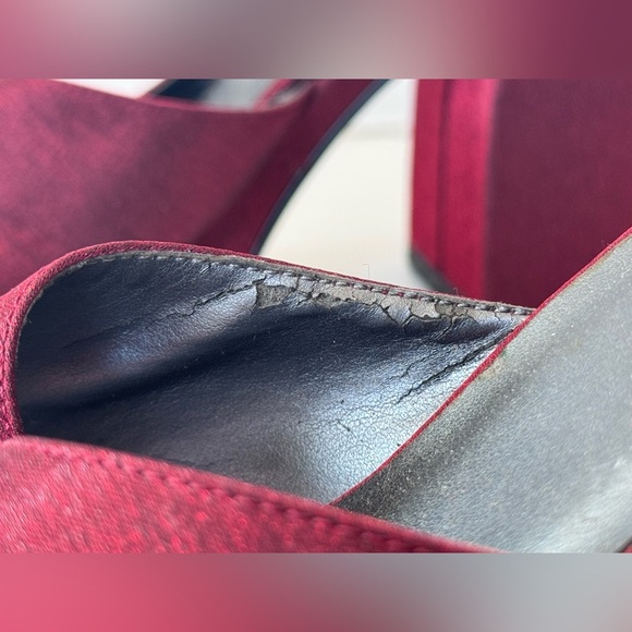 vintage 90s Y2K bp red shiny metallic platform slip on sandals Size 8 * FLAWS - Picture 7 of 13